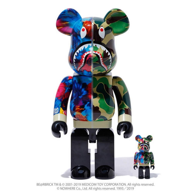 A BATHING APE(アベイシングエイプ)のBE@RBRICK BAPE × M / mika ninagawa SHARK エンタメ/ホビーのフィギュア(その他)の商品写真