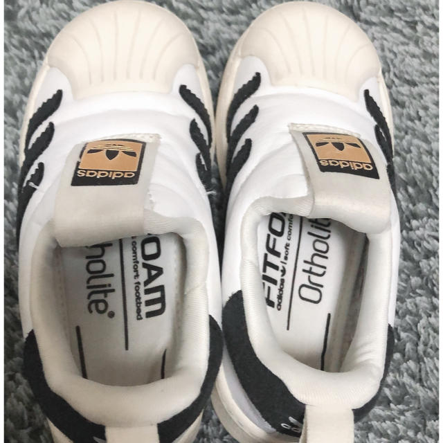 adidas(アディダス)のadidas スーパースター スリッポン キッズ/ベビー/マタニティのキッズ靴/シューズ(15cm~)(スニーカー)の商品写真