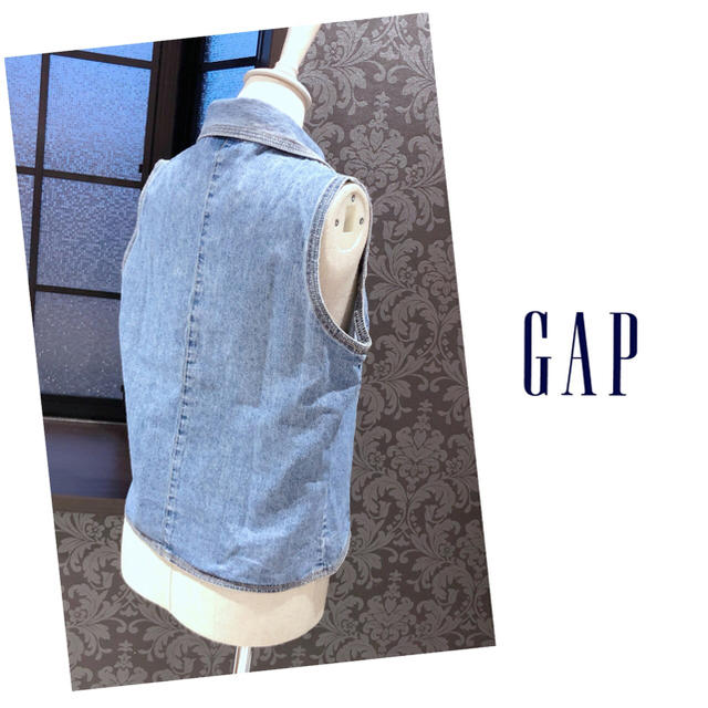 GAP(ギャップ)のGAP ギャップ ◆ デニムシャツ ノースリーブ  レディースのトップス(シャツ/ブラウス(半袖/袖なし))の商品写真
