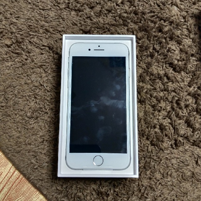 iphone8 64G シルバー 新品 未使用 au版スマートフォン本体