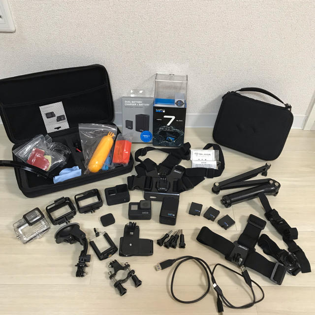 スマホ/家電/カメラGoPro Hero 7 Black 本体 デュアルバッテリーチャージャー 他