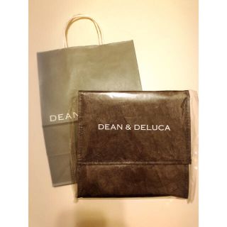 ディーンアンドデルーカ(DEAN & DELUCA)のDEAN & DELUCA ランチバッグ カフェ限定 グレー マチ付き新品(弁当用品)