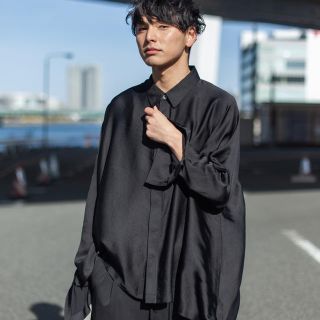 ヨウジヤマモト(Yohji Yamamoto)のRePLAY ドルマリンスリーブシルクシャツ(シャツ)