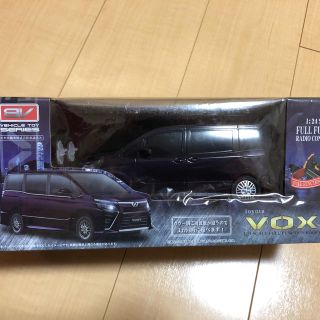 TOYODA VOXY ラジコン　1：24スケール