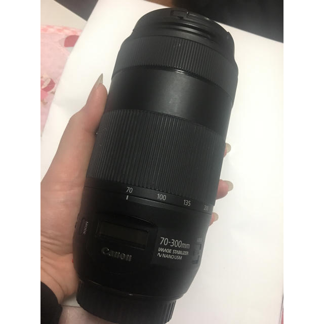 Canon(キヤノン)のCanon EF70-300mm f/4-5.6 IS II USM スマホ/家電/カメラのカメラ(レンズ(ズーム))の商品写真