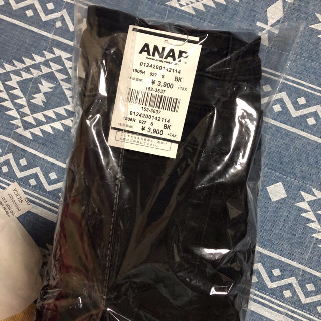 ANAP(アナップ)のダメージブラックデニムパンツ レディースのパンツ(デニム/ジーンズ)の商品写真