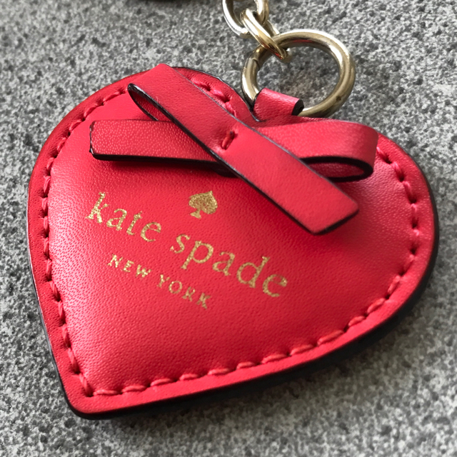 kate spade new york(ケイトスペードニューヨーク)のKate Spade heart shaped keychain レディースのファッション小物(キーホルダー)の商品写真