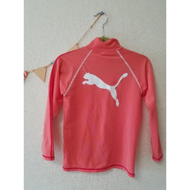 PUMA(プーマ)のラッシュガード PUMA 130 キッズ/ベビー/マタニティのキッズ服女の子用(90cm~)(水着)の商品写真