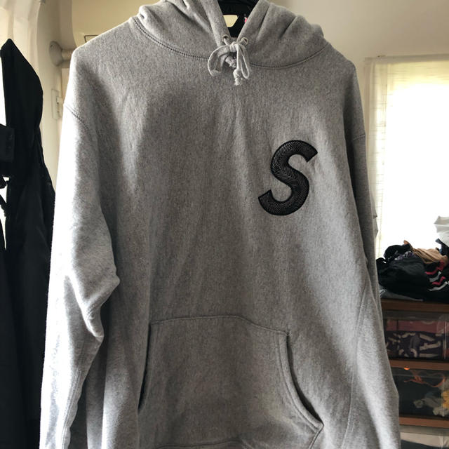 値下げ可！ S logo hooded sweatshirt