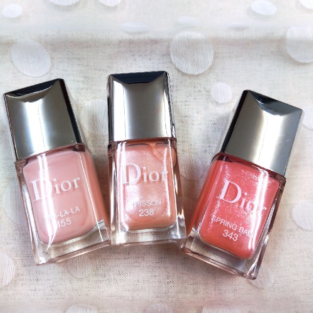 Dior(ディオール)のDior ヴェルニ🌸 ピンク3色セット🌸 コスメ/美容のネイル(マニキュア)の商品写真