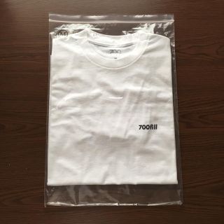 ワンエルディーケーセレクト(1LDK SELECT)の700fill 白 ロゴ Tシャツ(Tシャツ/カットソー(半袖/袖なし))