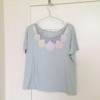 ドットアンドストライプスチャイルドウーマン(Dot&Stripes CHILDWOMAN)の貝殻刺繍Tシャツ(Tシャツ(半袖/袖なし))