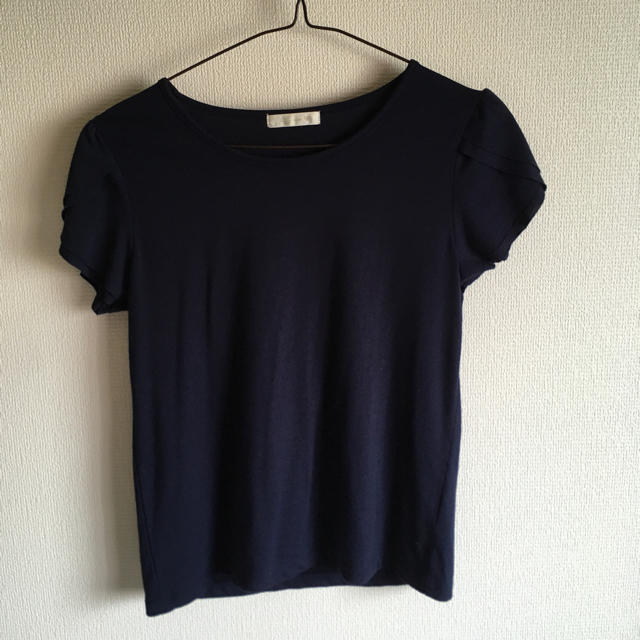 AG(エージー)のAG 紺色 Tシャツ レディースのトップス(Tシャツ(半袖/袖なし))の商品写真