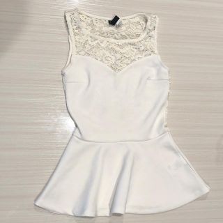 エイチアンドエム(H&M)のH&M ノースリーブ ペプラム レース トップス XS(カットソー(半袖/袖なし))