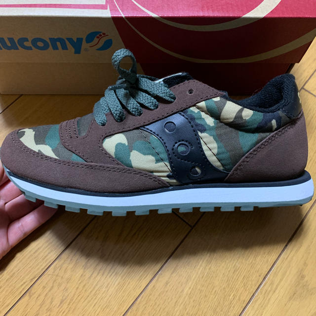 SAUCONY(サッカニー)のSaucony  サッカニー 迷彩スニーカー メンズの靴/シューズ(スニーカー)の商品写真