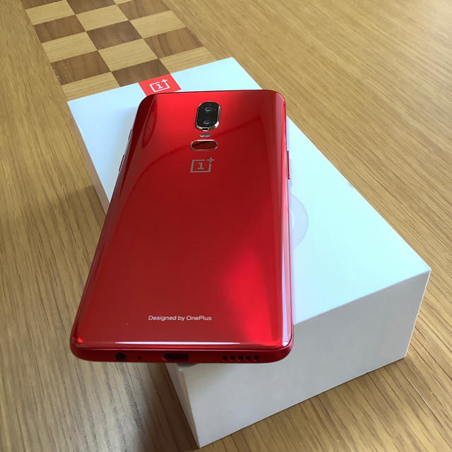 ANDROID(アンドロイド)のOnePlus6 8G 128G グローバル版 レッド うゆゆ様専用 スマホ/家電/カメラのスマートフォン/携帯電話(スマートフォン本体)の商品写真