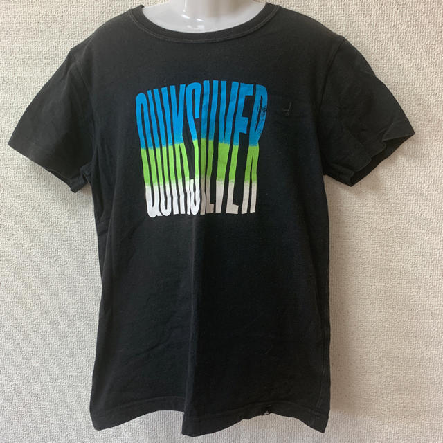 QUIKSILVER(クイックシルバー)のクイックシルバー 150 黒 Tシャツ キッズ/ベビー/マタニティのキッズ服男の子用(90cm~)(Tシャツ/カットソー)の商品写真