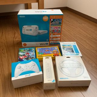 ウィーユー(Wii U)のwiiU ファミリープレミアムセット＋ソフト３本＋コントローラー色々(家庭用ゲーム機本体)