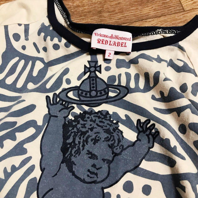 Vivienne Westwood(ヴィヴィアンウエストウッド)のVivienne Westwood サティアプリントカットソー 完売品 レディースのトップス(Tシャツ(半袖/袖なし))の商品写真