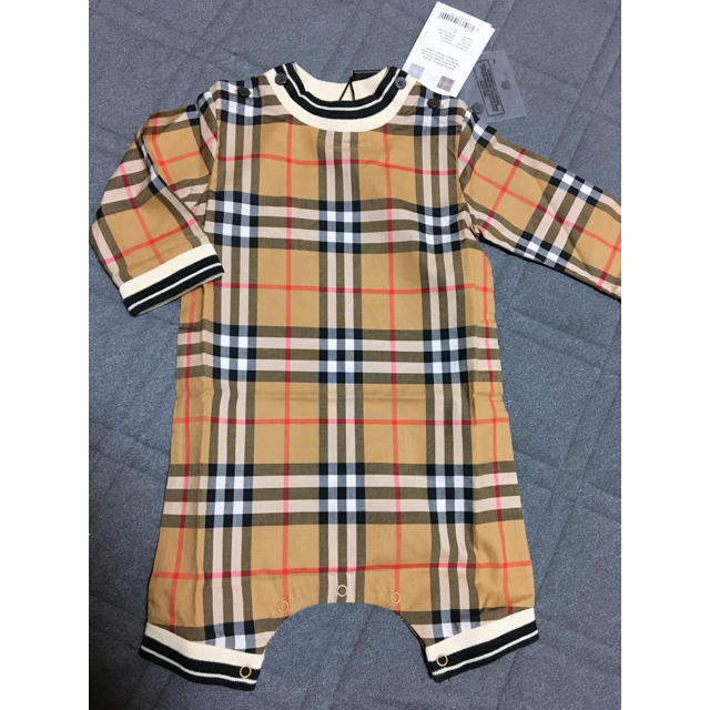 BURBERRY(バーバリー)の【ローズ様 専用】Burberry baby ロンパース キッズ/ベビー/マタニティのベビー服(~85cm)(ロンパース)の商品写真