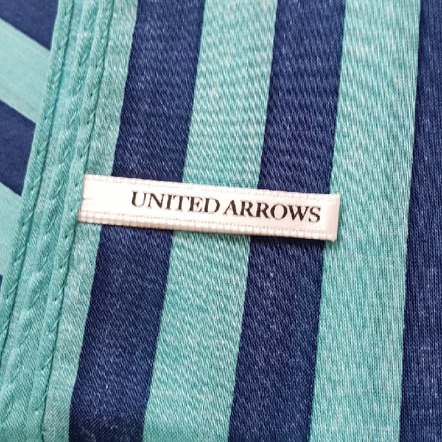 UNITED ARROWS(ユナイテッドアローズ)の新品、未使用 UNITED ARROWS ハンカチ メンズのファッション小物(その他)の商品写真