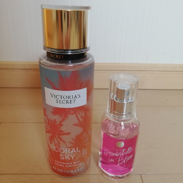 Victoria's Secret(ヴィクトリアズシークレット)のちゃんぷい様専用 コスメ/美容の香水(香水(女性用))の商品写真