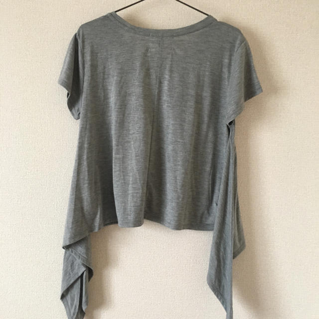 E hyphen world gallery(イーハイフンワールドギャラリー)の裾結びカットソー レディースのトップス(Tシャツ(半袖/袖なし))の商品写真