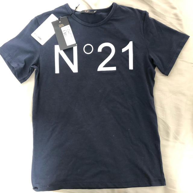 N°21(ヌメロヴェントゥーノ)のヌメロ の大人気Ｔシャツ❤️ レディースのトップス(Tシャツ(半袖/袖なし))の商品写真