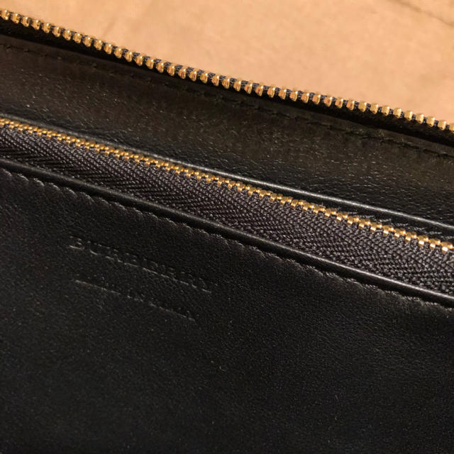 BURBERRY(バーバリー)の新品未使用  バーバリー  未使用 ラウンド 財布  カモフラージュ レディースのファッション小物(財布)の商品写真