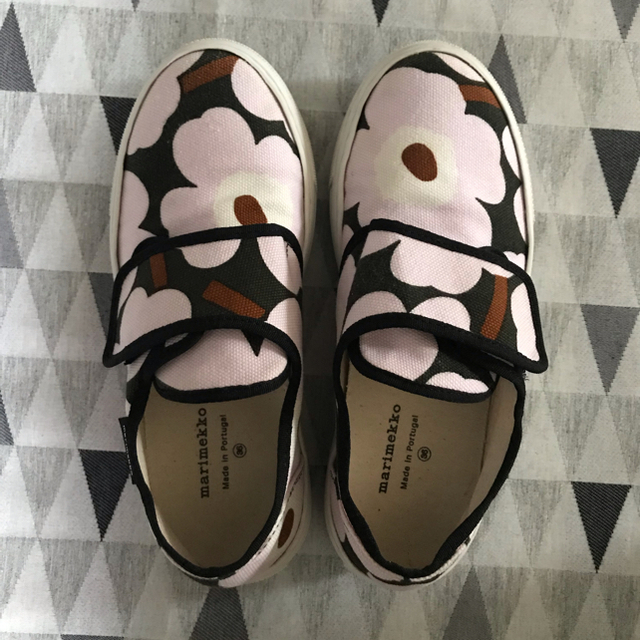 marimekko(マリメッコ)のmarimekko✴︎ベルクロスニーカー レディースの靴/シューズ(スニーカー)の商品写真