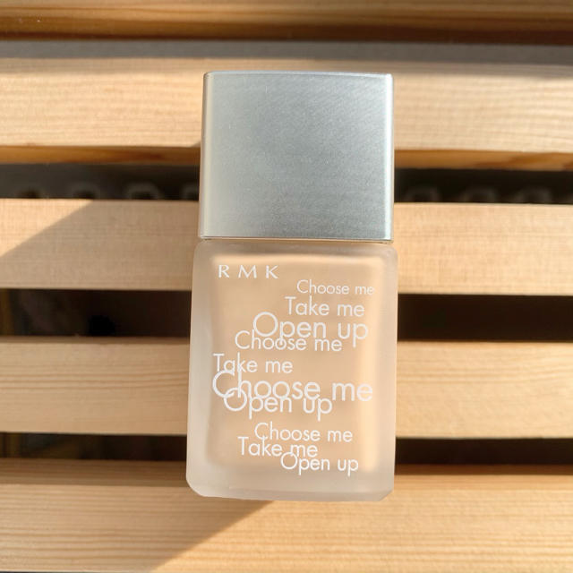 RMK(アールエムケー)のRMK リクイドファンデーション #102番 コスメ/美容のベースメイク/化粧品(ファンデーション)の商品写真