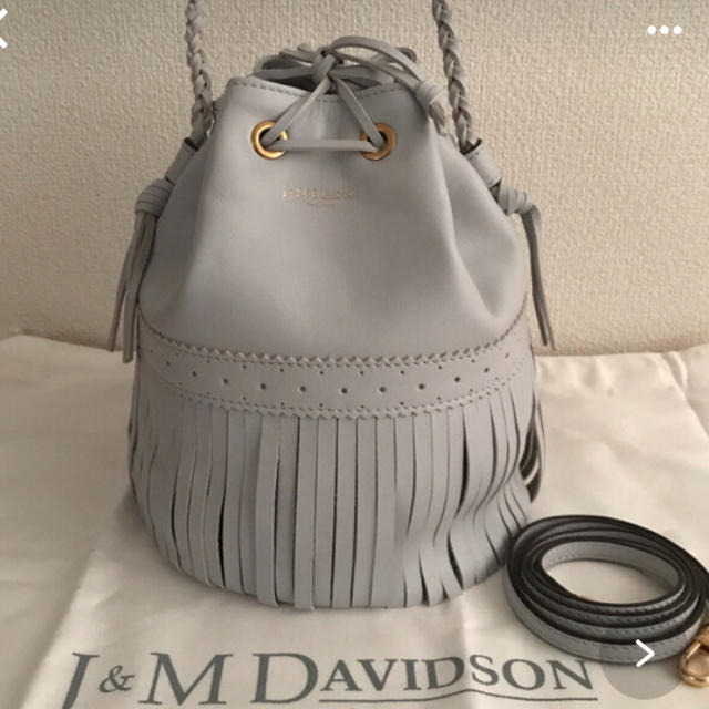 J&M DAVIDSON(ジェイアンドエムデヴィッドソン)の☆【最終値下】☆ミミ様専用☆J&M DAVIDSON カーニバル グレー  レディースのバッグ(ショルダーバッグ)の商品写真