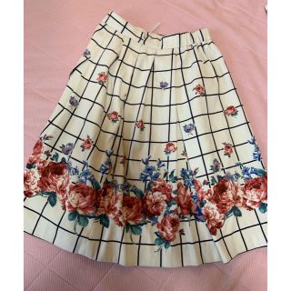 パターンフィオナ(PATTERN fiona)のPATTERN fiona 花柄スカート Sサイズ(ひざ丈スカート)