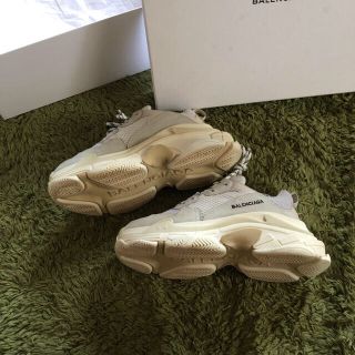 バレンシアガ(Balenciaga)のtriple s イタリア製 40(スニーカー)