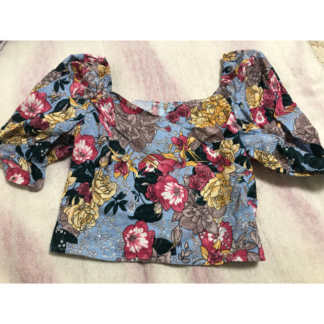GRL(グレイル)の花柄ブラウス レディースのトップス(シャツ/ブラウス(半袖/袖なし))の商品写真