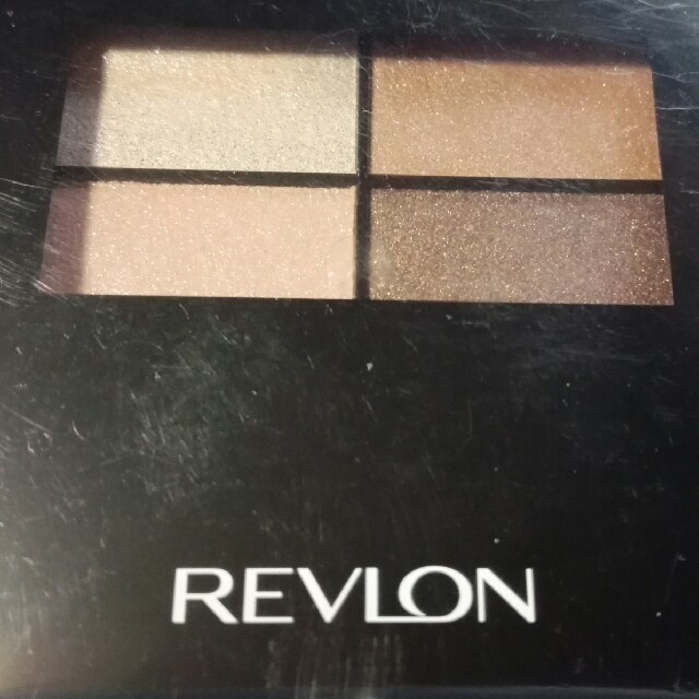 REVLON(レブロン)のレブロン　アイグローシャドウクワッドＮ　02 コスメ/美容のベースメイク/化粧品(アイシャドウ)の商品写真
