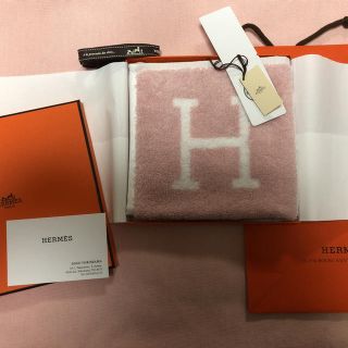 エルメス(Hermes)のHERMES エルメス /ハンドタオル(ハンカチ) アヴァロン ローズ(ピンク)(ハンカチ)