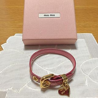 MIU MIU(ブレスレット/バングル)のフリマアイテム一覧 MIU MIU(ブレスレット/バングル)のフリマアイテム一覧
