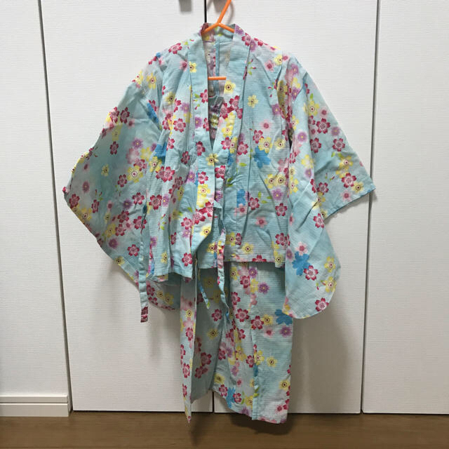 アカチャンホンポ(アカチャンホンポ)のキッズ 浴衣 120 キッズ/ベビー/マタニティのキッズ服女の子用(90cm~)(甚平/浴衣)の商品写真