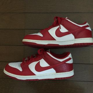 NIKE - NIKE DUNK LOW ナイキ ダンク ロー 赤 × 白の通販 by g's shop