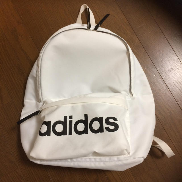 adidas(アディダス)のアディダスリュック レディースのバッグ(リュック/バックパック)の商品写真