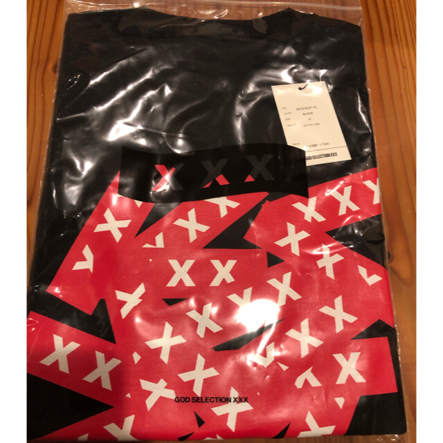 GOD SELECTION XXX Tシャツ黒 サイズ S キーホルダー付き メンズのトップス(Tシャツ/カットソー(半袖/袖なし))の商品写真