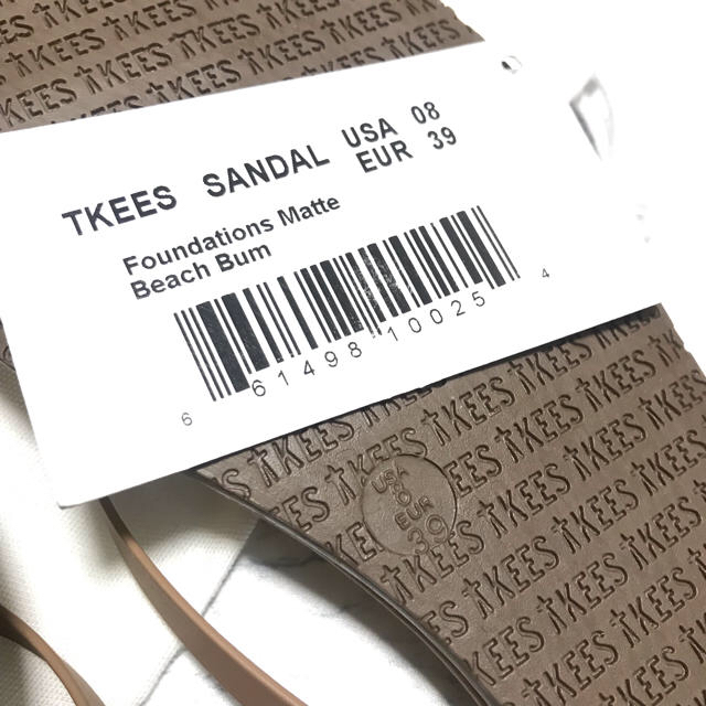 新品 TKEES サンダル ベージュ 39 レディースの靴/シューズ(ビーチサンダル)の商品写真