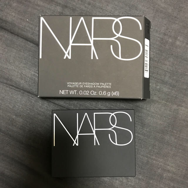 アイシャドウ新品未使用！ NARS ヴォワヤジュール アイシャドーパレット 1193