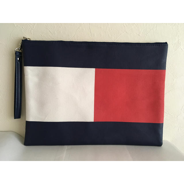 TOMMY HILFIGER(トミーヒルフィガー)のTOMMY HILFIGER クラッチバック レディースのバッグ(クラッチバッグ)の商品写真