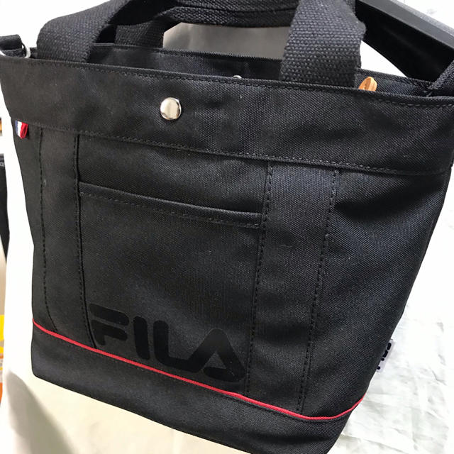 FILA(フィラ)の美品未使用！！レディース FILA ショルダー ハンドバッグ！！ レディースのバッグ(ハンドバッグ)の商品写真