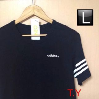 アディダス(adidas)のadidas Tシャツ (Tシャツ/カットソー(半袖/袖なし))