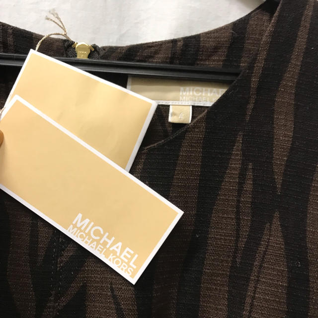 Michael Kors(マイケルコース)の美品 マイケルコース  ワンピース ブラウン ノースリーブ 茶色 レディースのワンピース(ひざ丈ワンピース)の商品写真