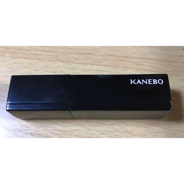 Kanebo(カネボウ)のKANEBO モイスチャールージュ 12 オプティカルゴールド コスメ/美容のベースメイク/化粧品(口紅)の商品写真