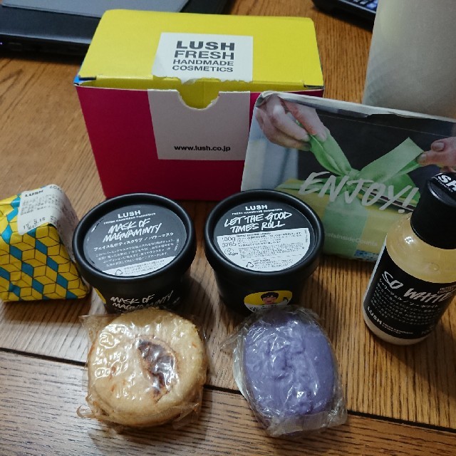 LUSH(ラッシュ)のラッシュ★詰め合わせ コスメ/美容のボディケア(その他)の商品写真